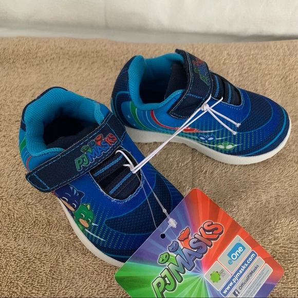 Toddler 5 PJ MASKS Blue / Multi Hook & Loop Athletic Sneakers Shoes NWT Cute - Picture 3 of 8